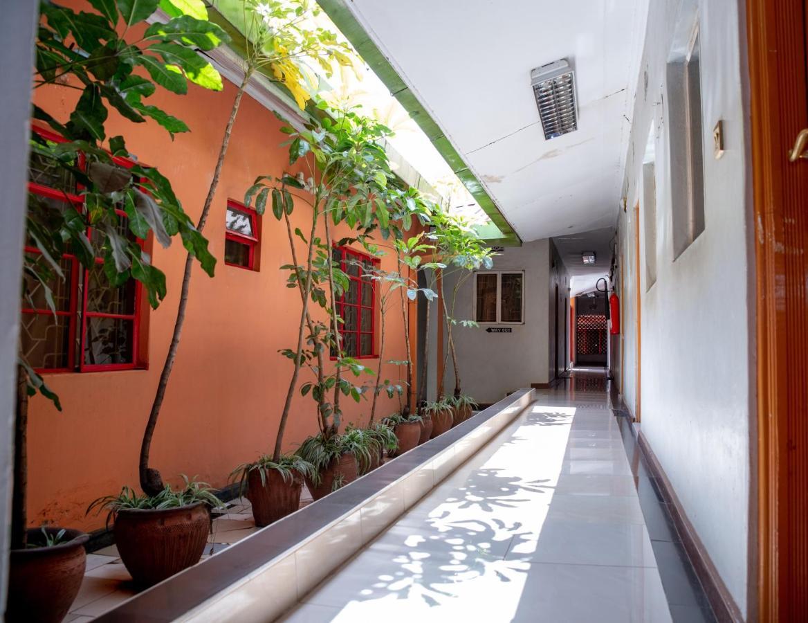 Jupiter Guest House - Parklands Nairobi Esterno foto