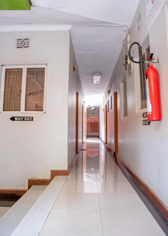 Jupiter Guest House - Parklands Nairobi Esterno foto
